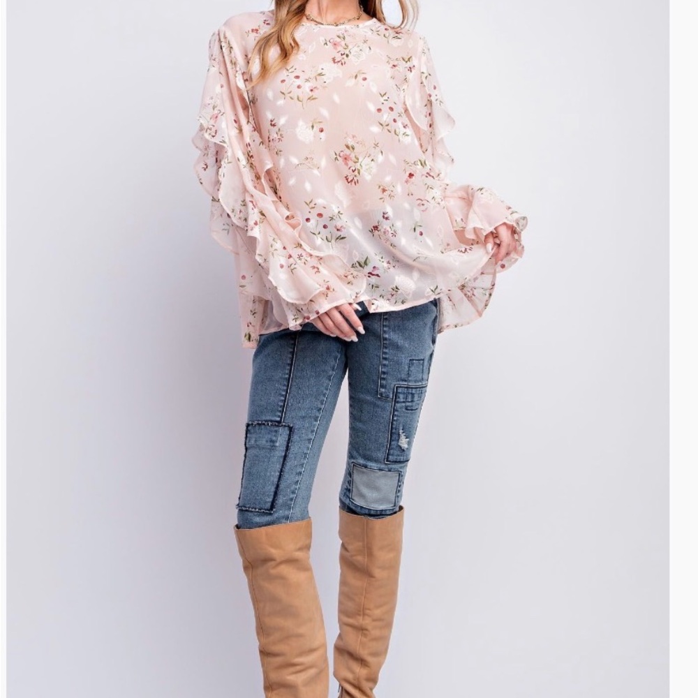Easel Delicate Floral Blouse - Soft Pink and Cream - Picture 2 of 5